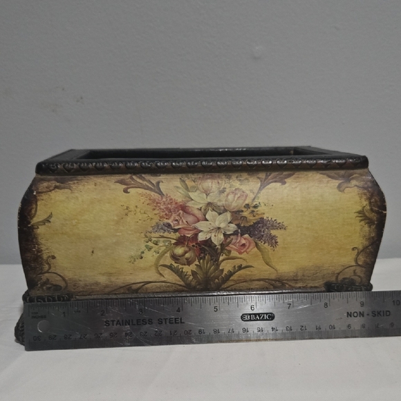 Floral Decorative Box with Lid - Picture 12 of 12